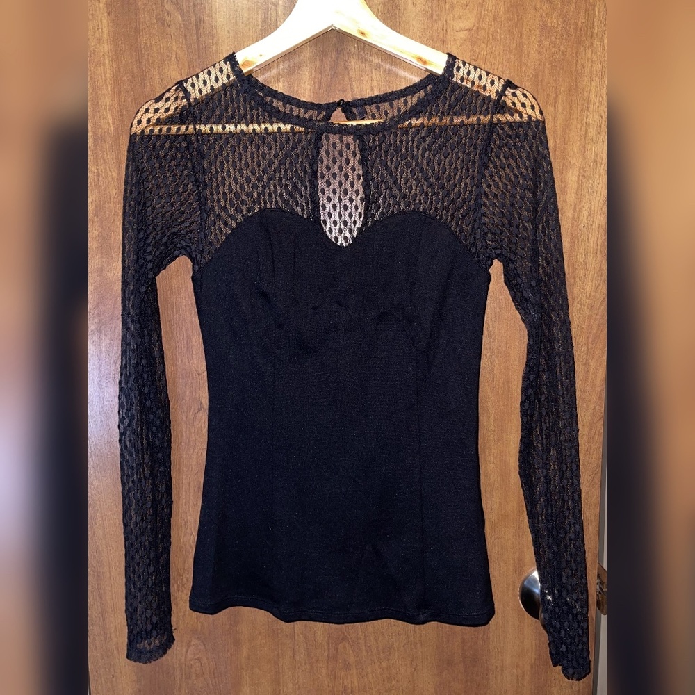 Guess Body Contour Black Top